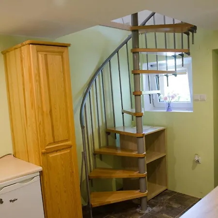 Çiftlik konaklama Pod Debami